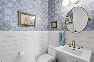 1208 5th St S, Saint Petersburg, FL 33701 - Photo 21