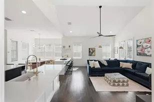 1208 5th St S, Saint Petersburg, FL 33701 - Photo 3