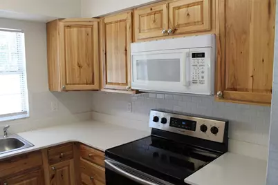 7020 53rd Avenue N #A, Saint Petersburg, FL 33709 - Photo 3
