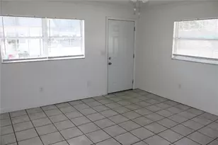 7020 53rd Ave N, Saint Petersburg, FL 33709 - Photo 9