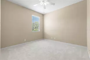 4152 Grandchamp Cir, Palm Harbor, FL 34685 - Photo 7