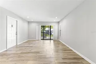 1281 Pine Ridge Cir E, Tarpon Springs, FL 34688 - Photo 5