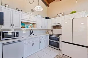 6430 69th Ave N, Pinellas Park, FL 33781 - Photo 9