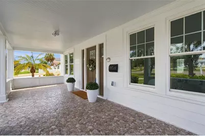 5426 Venetian Boulevard NE, Saint Petersburg, FL 33703 - Photo 9