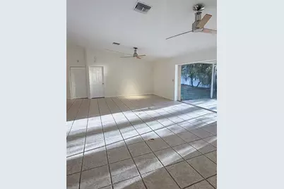 131 49th Court E, Palmetto, FL 34221 - Photo 3
