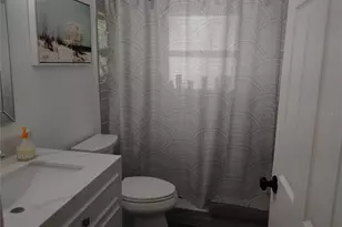 571 Lentz Rd, Belleair Bluffs, FL 33770 - Photo 17