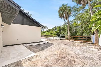 8605 Jackson Springs Road, Tampa, FL 33615 - Photo 49