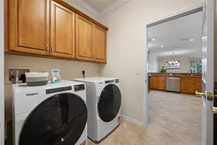 9719 Taylor Rose Ln, Seminole, FL 33777 - Photo 19
