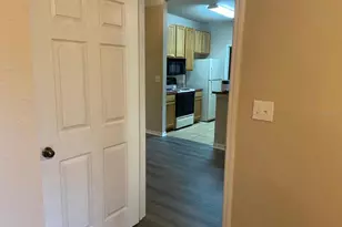 10123 Courtney Palms Blvd, Tampa, FL 33619 - Photo 19