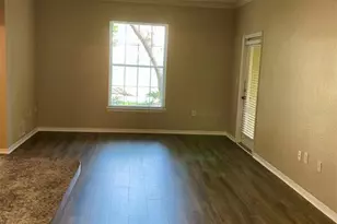 10123 Courtney Palms Blvd, Tampa, FL 33619 - Photo 11