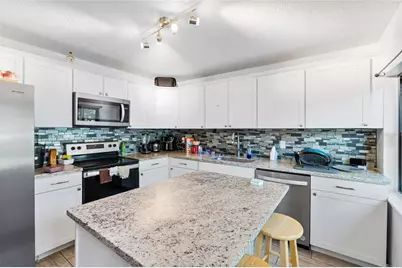2227 19th Street S, Saint Petersburg, FL 33712 - Photo 27