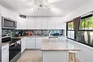 2227 19th St S, Saint Petersburg, FL 33712 - Photo 21