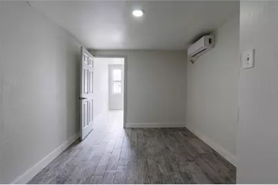 8819 W Broad Street, Tampa, FL 33615 - Photo 23