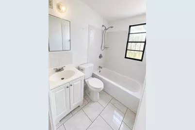 3004 Arrow Street, Tampa, FL 33605 - Photo 9