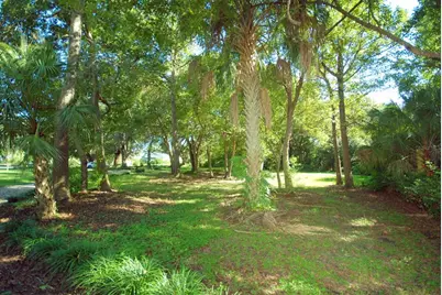 13022 E Wheeler Road, Dover, FL 33527 - Photo 11