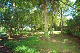 13022 E Wheeler Rd, Dover, FL 33527 - Photo 11