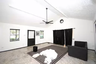 13022 E Wheeler Rd, Dover, FL 33527 - Photo 19