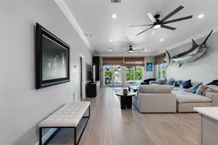 68 S Windward Island W, Clearwater Beach, FL 33767 - Photo 9