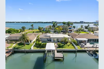 68 S Windward Island W, Clearwater Beach, FL 33767 - Photo 83