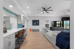 68 S Windward Island W, Clearwater Beach, FL 33767 - Photo 11