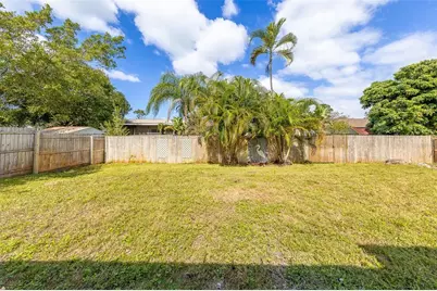 7149 Channelside Lane N, Pinellas Park, FL 33781 - Photo 43