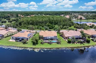 964 San Raphael St, Poinciana, FL 34759 - Photo 1