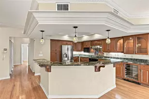 9227 Captiva Cir, Saint Pete Beach, FL 33706 - Photo 7