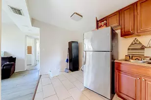 11787 104th St, Largo, FL 33773 - Photo 9