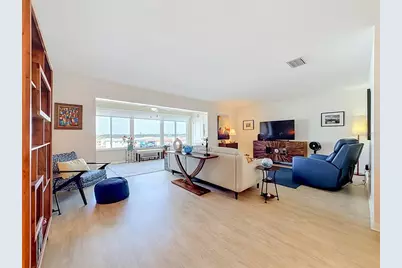5925 Shore Boulevard S #611, Gulfport, FL 33707 - Photo 9