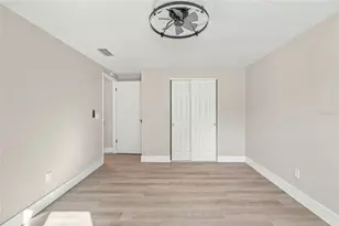 10118 Briarwick Ct, Tampa, FL 33615 - Photo 21