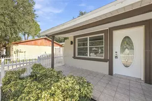 10118 Briarwick Ct, Tampa, FL 33615 - Photo 33
