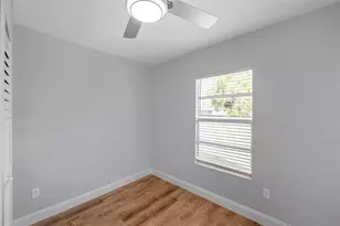 1811 Quincy St S, Saint Petersburg, FL 33711 - Photo 15