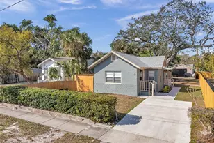 1811 Quincy St S, Saint Petersburg, FL 33711 - Photo 3