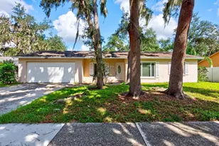 518 Wynnwood Dr, Brandon, FL 33511 - Photo 1