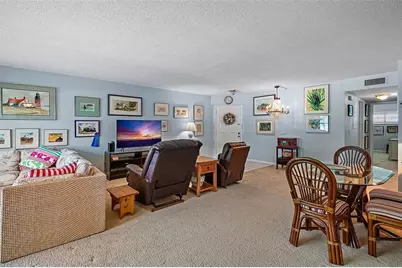 5000 Gulf Boulevard #304, Saint Pete Beach, FL 33706 - Photo 17