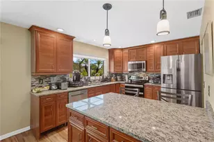 16407 W Course Dr, Tampa, FL 33624 - Photo 5