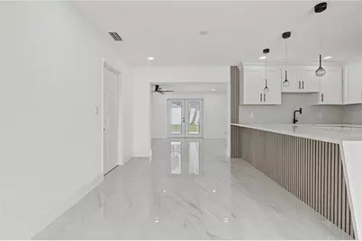5007 Shetland Avenue, Tampa, FL 33615 - Photo 13