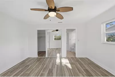 1460 69th Place S, Saint Petersburg, FL 33705 - Photo 21