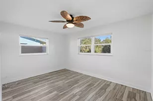 1460 69th Pl S, Saint Petersburg, FL 33705 - Photo 11