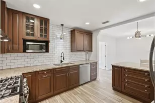 1460 69th Pl S, Saint Petersburg, FL 33705 - Photo 15