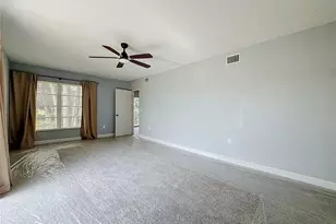225 Country Club Dr, Largo, FL 33771 - Photo 21