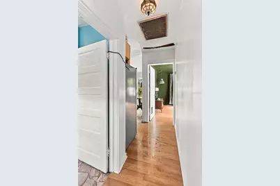 811 E Frierson Avenue, Tampa, FL 33603 - Photo 15