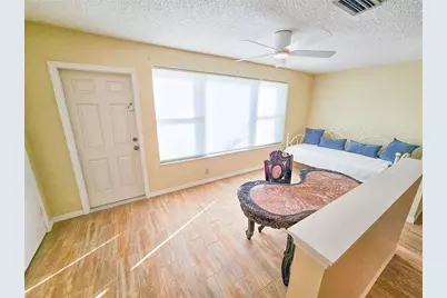 2850 59th Street S #112, Gulfport, FL 33707 - Photo 9