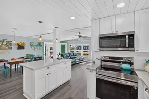 176 Clubview Dr, Safety Harbor, FL 34695 - Photo 21