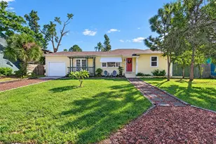 3641 Queen St N, Saint Petersburg, FL 33713 - Photo 1