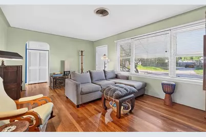 3641 Queen Street N, Saint Petersburg, FL 33713 - Photo 5