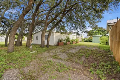 3823 N 56th Street, Tampa, FL 33619 - Photo 43