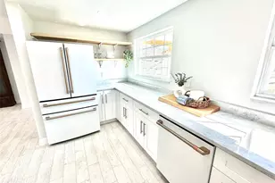 336 Shaddock St, Tarpon Springs, FL 34689 - Photo 17