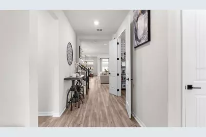 19234 Mossy Pine Drive, Tampa, FL 33647 - Photo 3