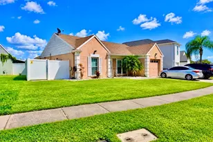 10957 Brightside Dr, Tampa, FL 33624 - Photo 9